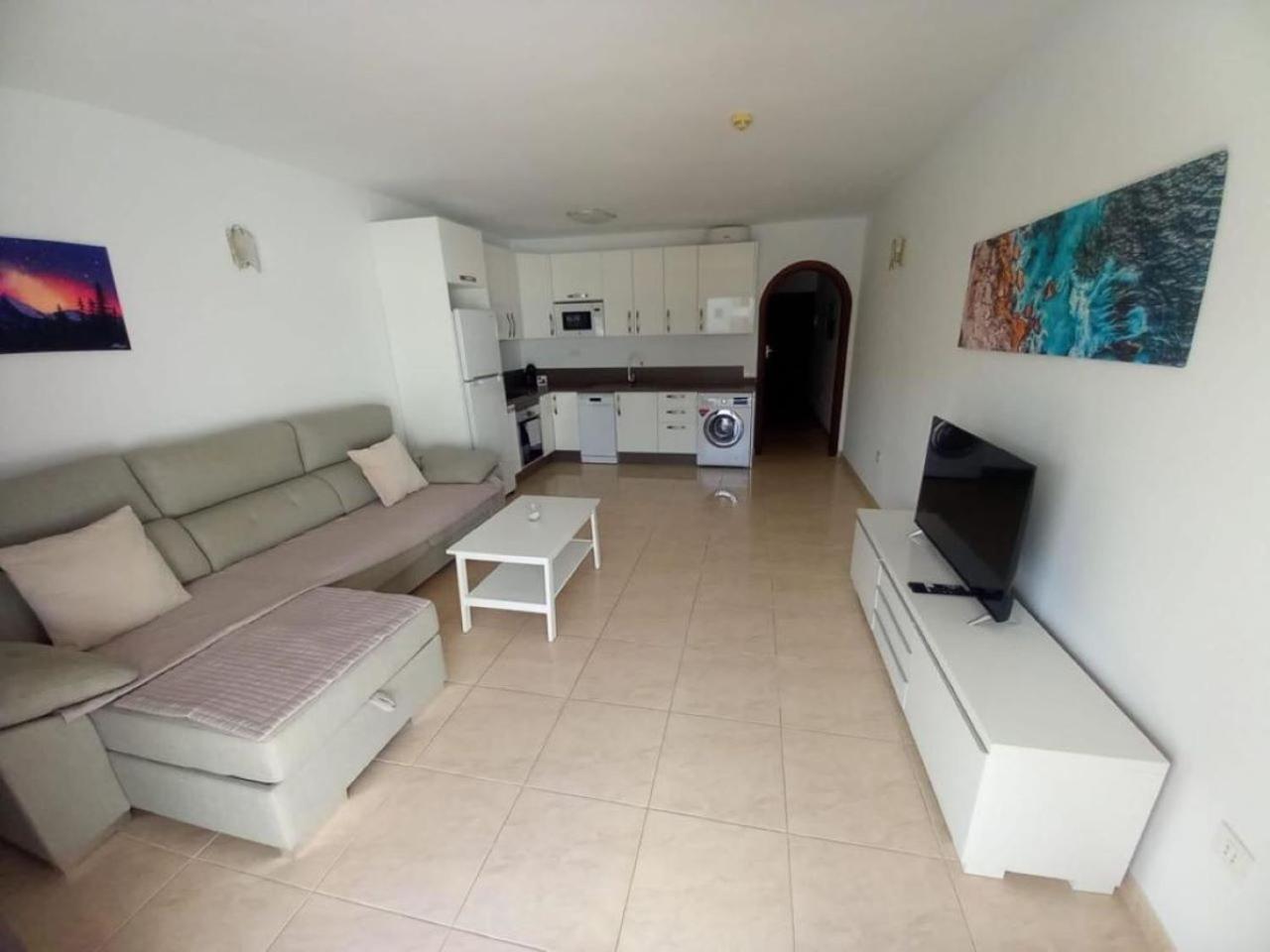 Victoria Court 2 - Lovely Apartment 65 Los Cristianos  Kültér fotó