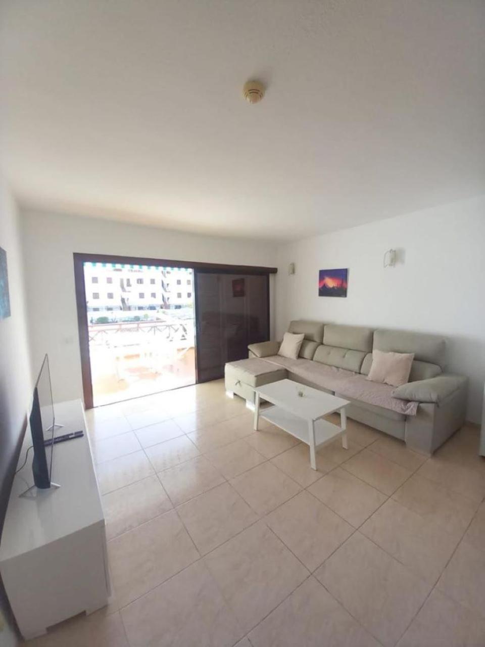 Victoria Court 2 - Lovely Apartment 65 Los Cristianos  Kültér fotó