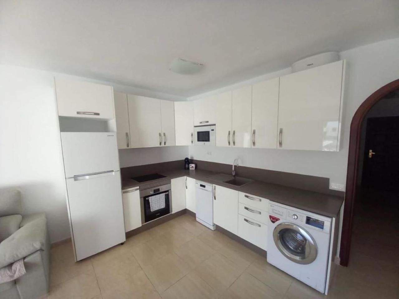 Victoria Court 2 - Lovely Apartment 65 Los Cristianos  Kültér fotó